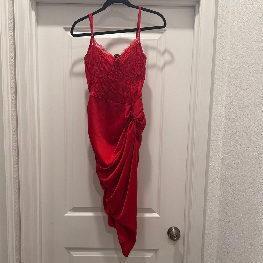 PrettyLittleThing Red Asymmetrical Dress